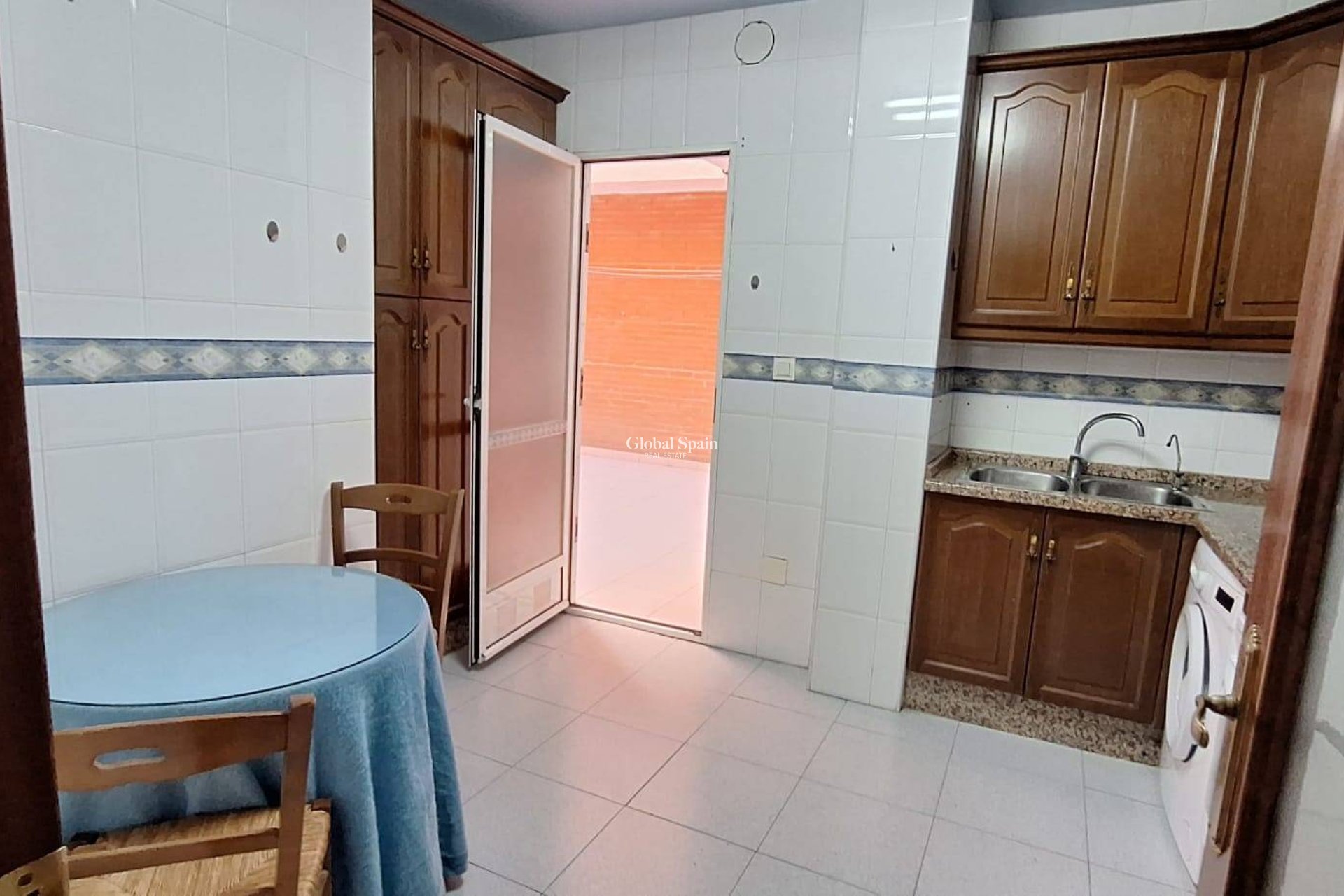 Wiederverkauf - WOHNUNG -
MURCIA - San Benito-patiño
