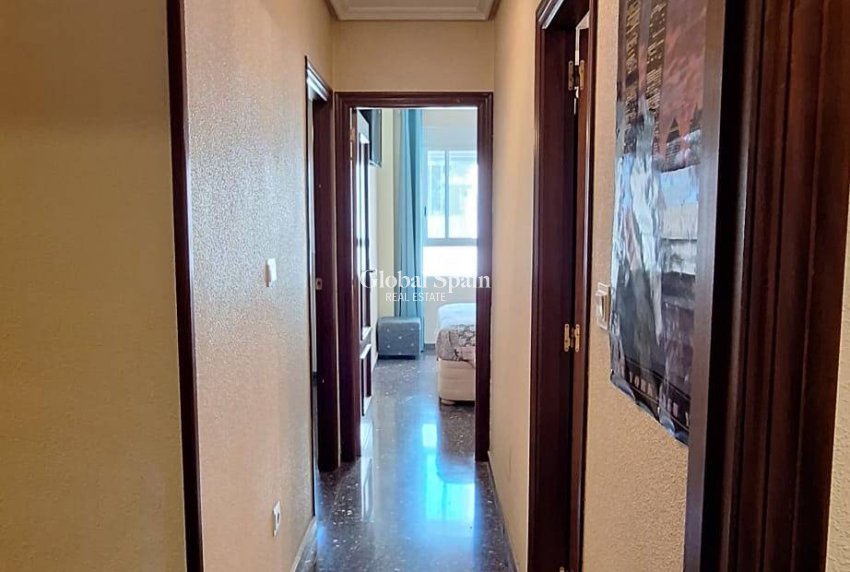 Wiederverkauf - WOHNUNG -
MURCIA - San Benito-patiño