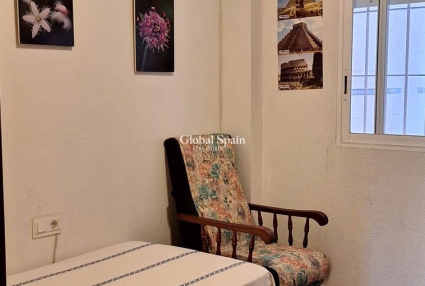 Wiederverkauf - WOHNUNG -
MURCIA - San Benito-patiño