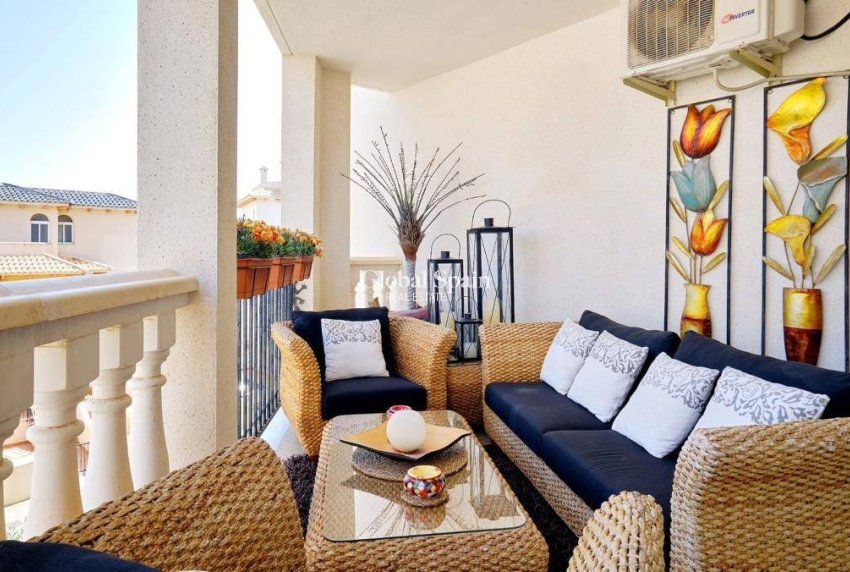 Wiederverkauf - WOHNUNG -
ORIHUELA COSTA - Altos de campoamor