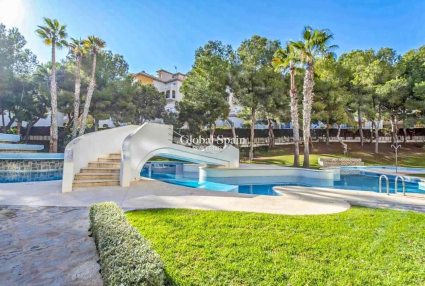 Wiederverkauf - WOHNUNG -
ORIHUELA COSTA - Altos de Campoamor