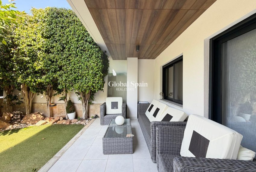 Wiederverkauf - WOHNUNG -
ORIHUELA COSTA - Altos de campoamor
