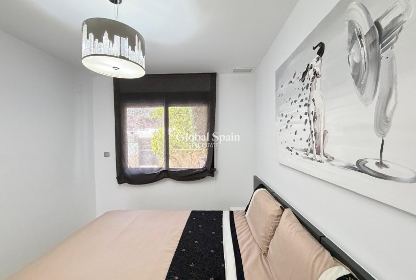 Wiederverkauf - WOHNUNG -
ORIHUELA COSTA - Altos de campoamor