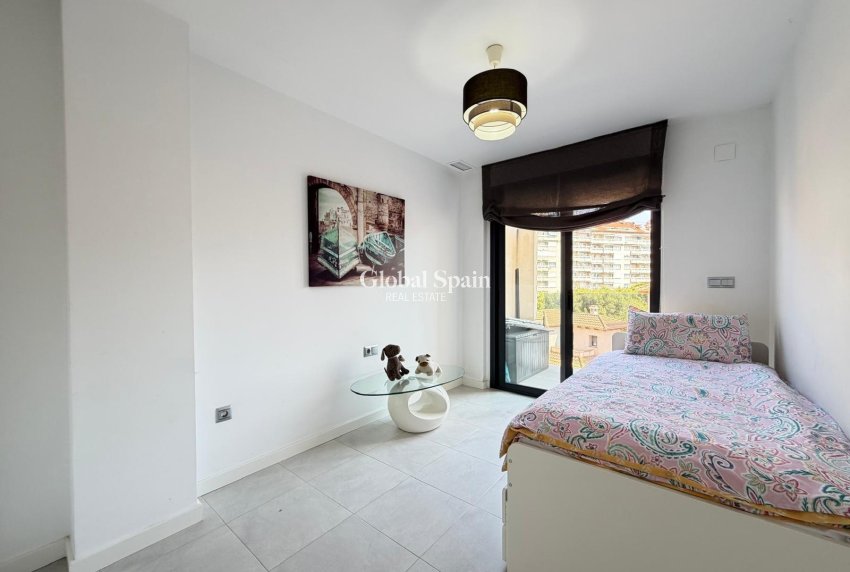 Wiederverkauf - WOHNUNG -
ORIHUELA COSTA - Altos de campoamor