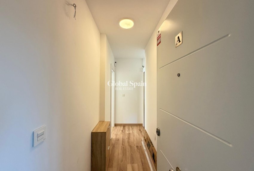 Wiederverkauf - WOHNUNG -
ORIHUELA COSTA - Altos de campoamor