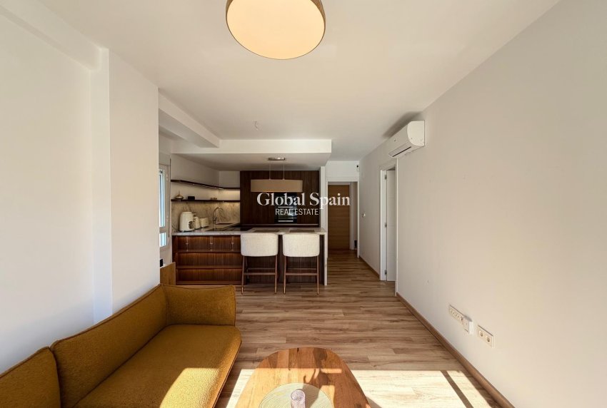 Wiederverkauf - WOHNUNG -
ORIHUELA COSTA - Altos de campoamor
