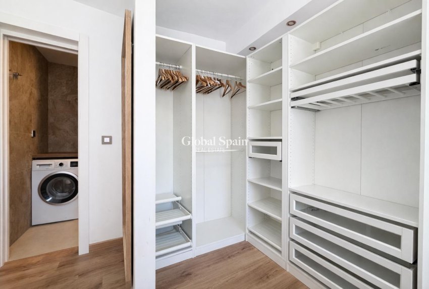 Wiederverkauf - WOHNUNG -
ORIHUELA COSTA - Altos de campoamor