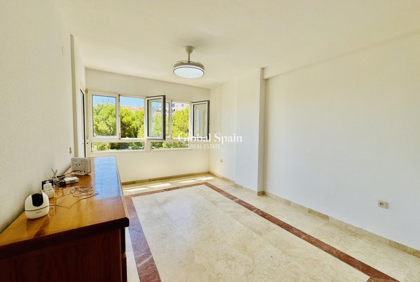 Wiederverkauf - WOHNUNG -
ORIHUELA COSTA - Altos de campoamor