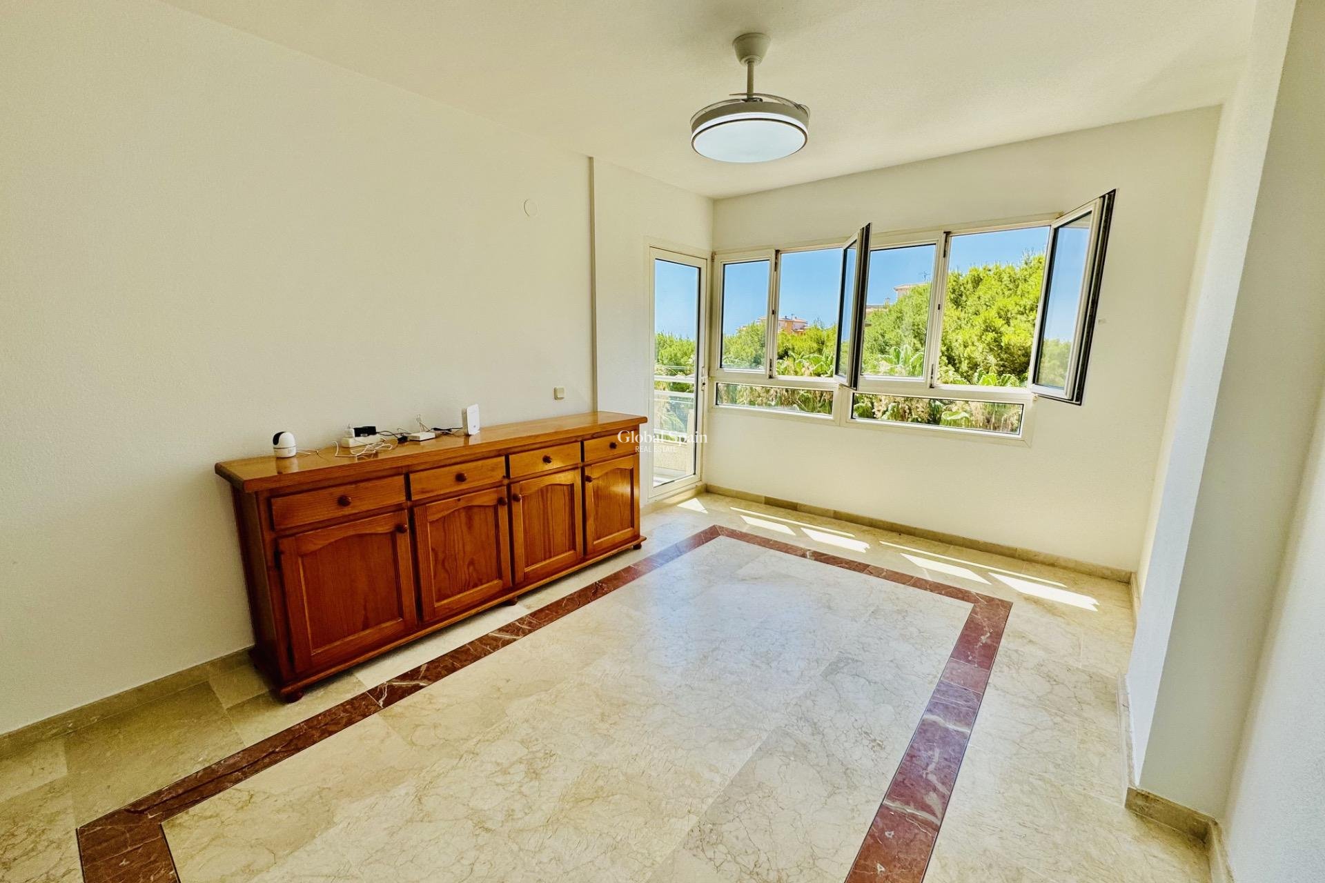 Wiederverkauf - WOHNUNG -
ORIHUELA COSTA - Altos de campoamor