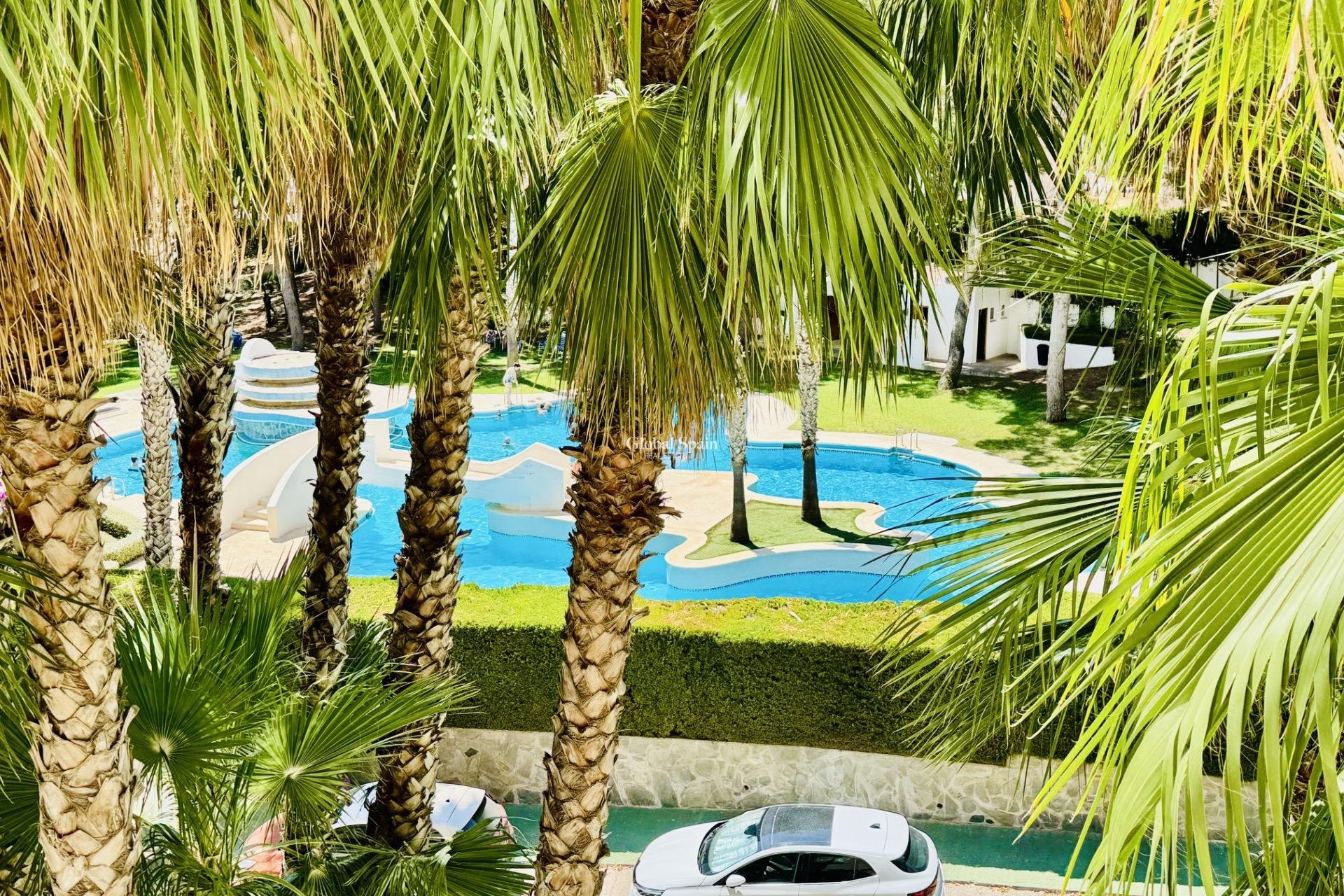 Wiederverkauf - WOHNUNG -
ORIHUELA COSTA - Altos de campoamor