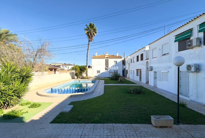 Wiederverkauf - WOHNUNG -
ORIHUELA COSTA - CABO ROIG