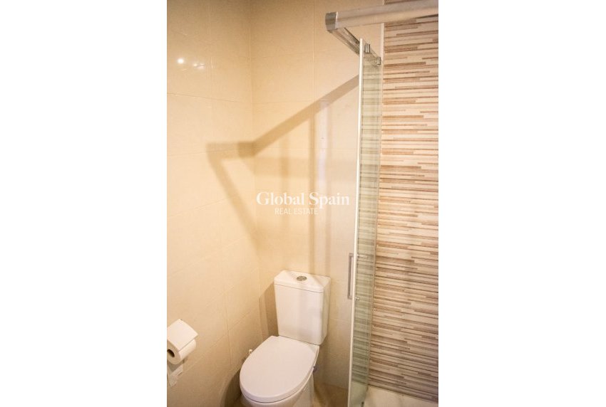 Wiederverkauf - WOHNUNG -
ORIHUELA COSTA - CABO ROIG