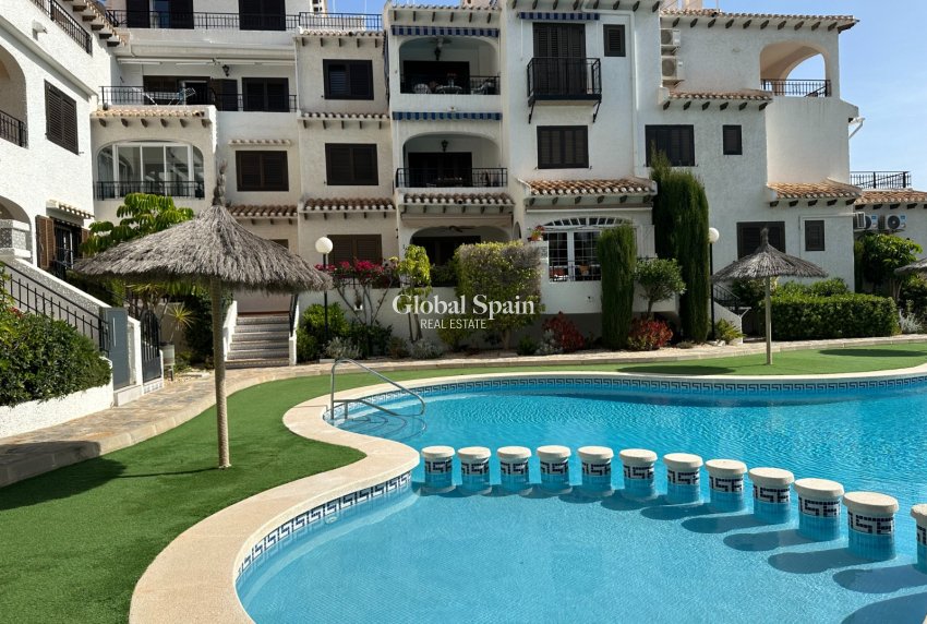 Wiederverkauf - WOHNUNG -
ORIHUELA COSTA - CABO ROIG