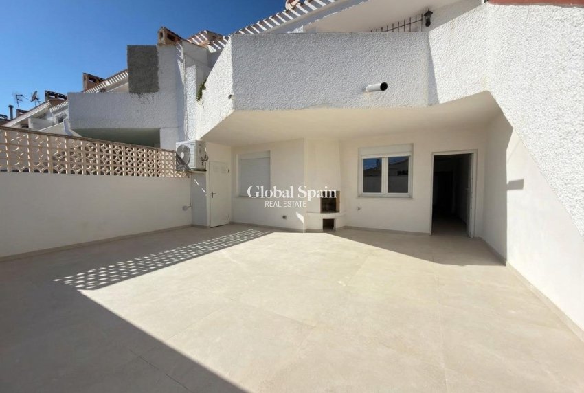 Wiederverkauf - WOHNUNG -
ORIHUELA COSTA - CABO ROIG