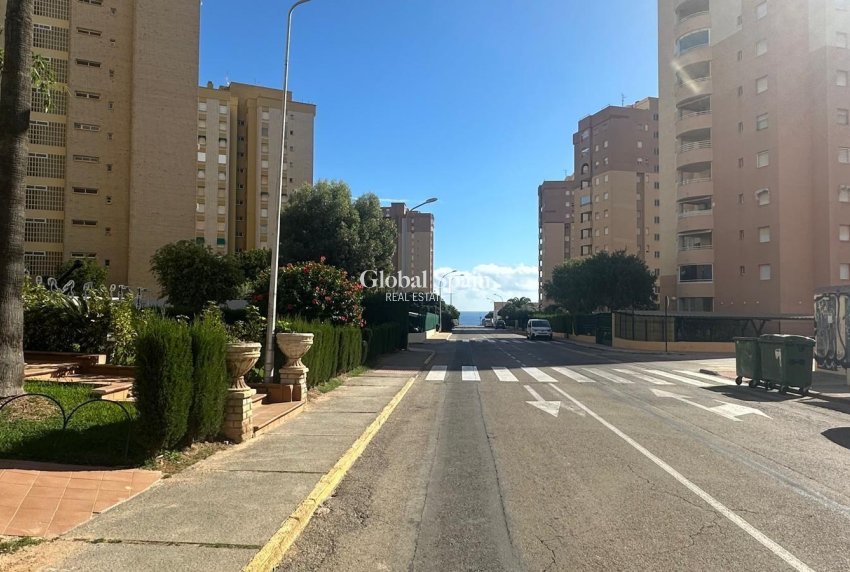 Wiederverkauf - WOHNUNG -
ORIHUELA COSTA - CAMPOAMOR