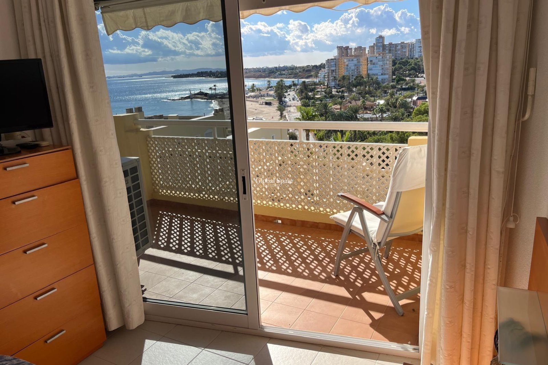 Wiederverkauf - WOHNUNG -
ORIHUELA COSTA - CAMPOAMOR