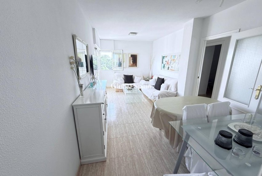 Wiederverkauf - WOHNUNG -
ORIHUELA COSTA - CAMPOAMOR