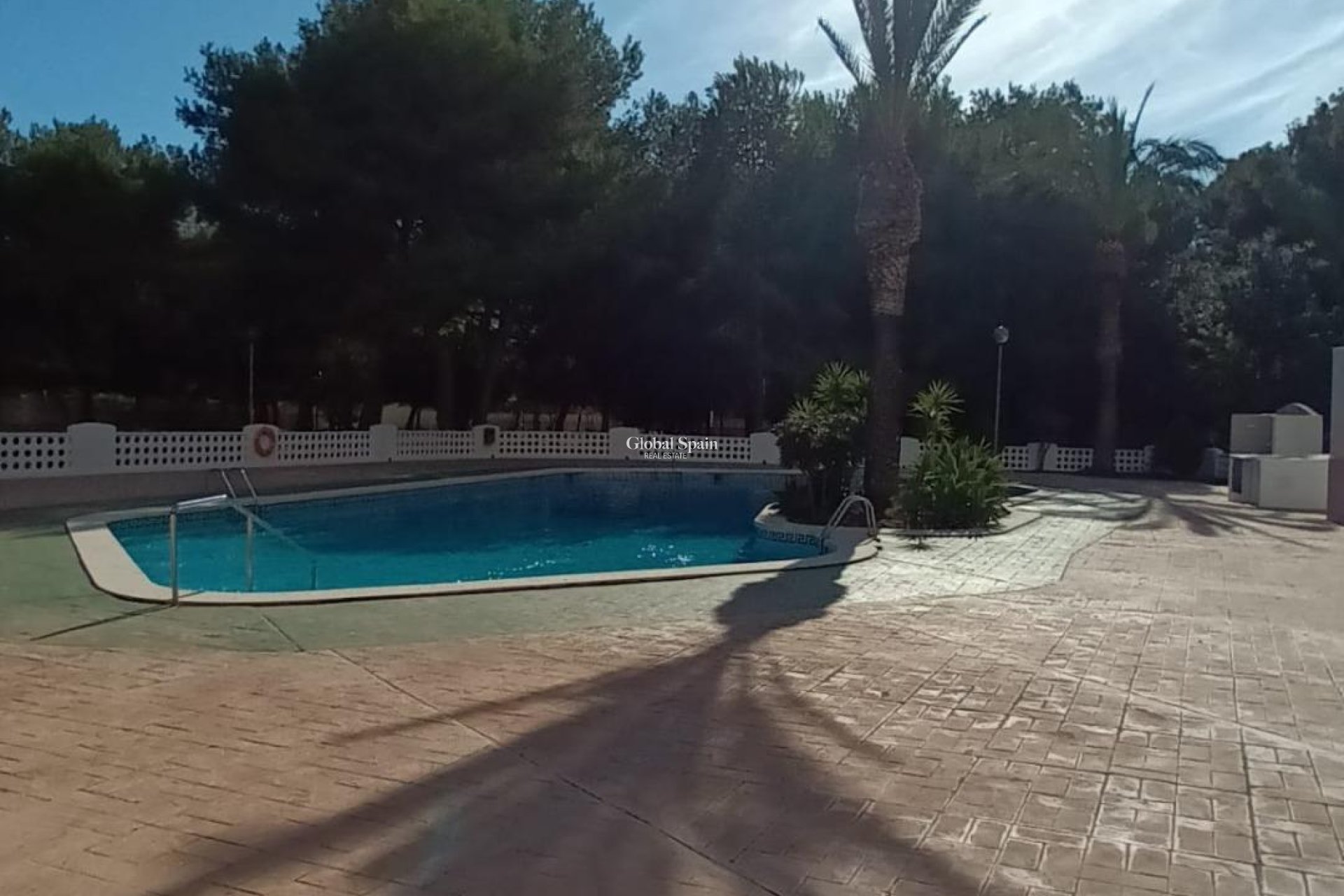 Wiederverkauf - WOHNUNG -
ORIHUELA COSTA - CAMPOAMOR