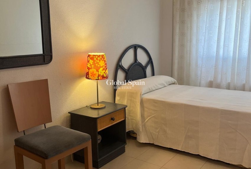 Wiederverkauf - WOHNUNG -
ORIHUELA COSTA - CAMPOAMOR