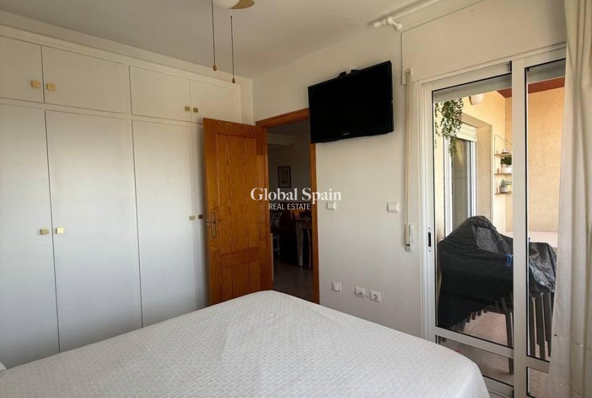 Wiederverkauf - WOHNUNG -
ORIHUELA COSTA - CAMPOAMOR