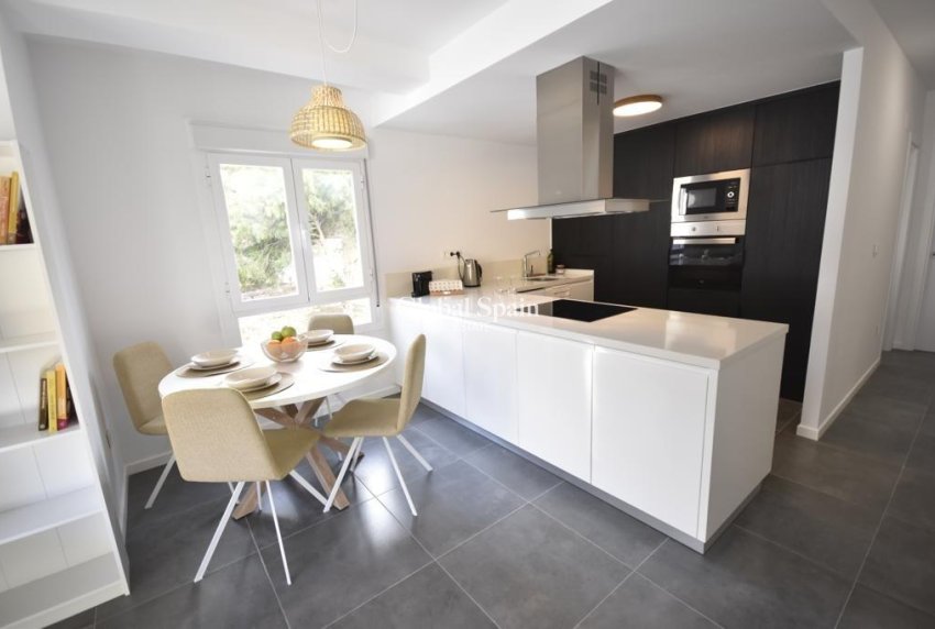 Wiederverkauf - WOHNUNG -
ORIHUELA COSTA - CAMPOAMOR