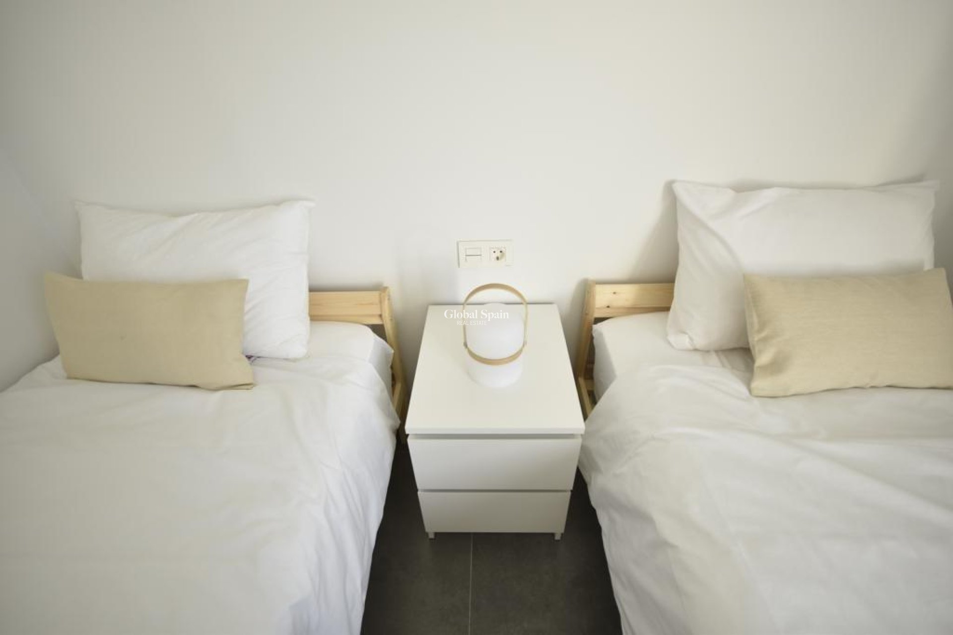 Wiederverkauf - WOHNUNG -
ORIHUELA COSTA - CAMPOAMOR