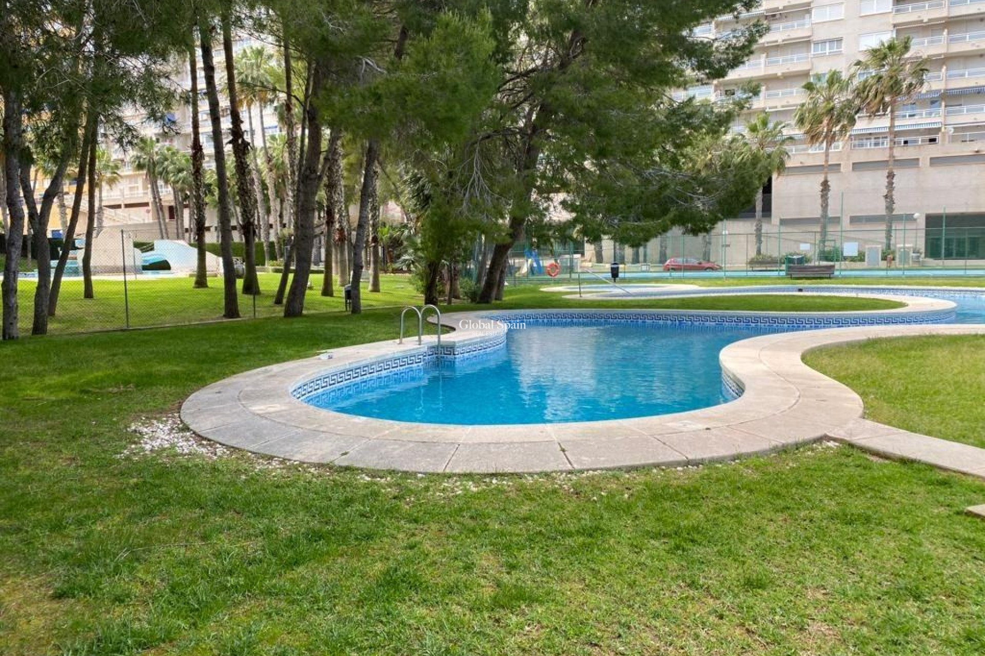 Wiederverkauf - WOHNUNG -
ORIHUELA COSTA - CAMPOAMOR