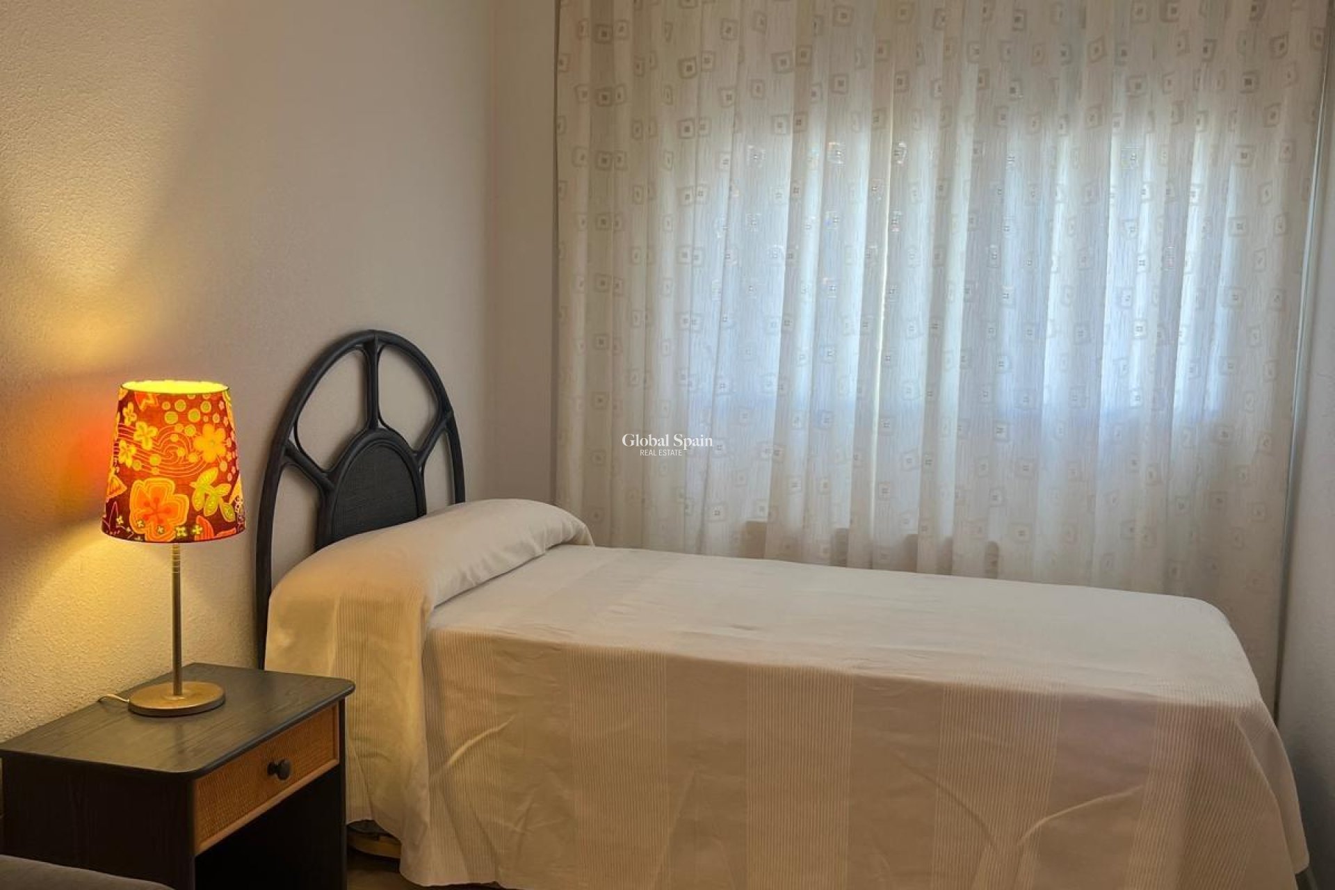 Wiederverkauf - WOHNUNG -
ORIHUELA COSTA - CAMPOAMOR