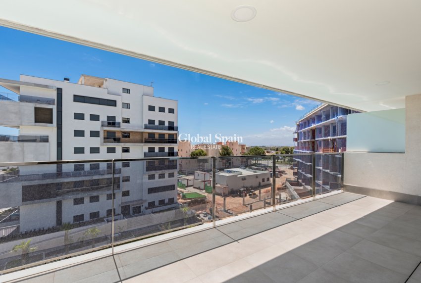 Wiederverkauf - Wohnung -
ORIHUELA COSTA - CAMPOAMOR