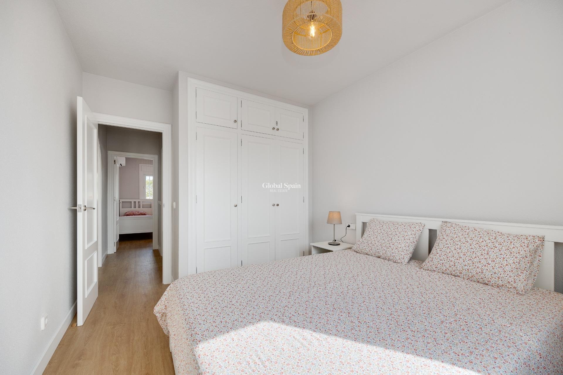 Wiederverkauf - Wohnung -
ORIHUELA COSTA - CAMPOAMOR