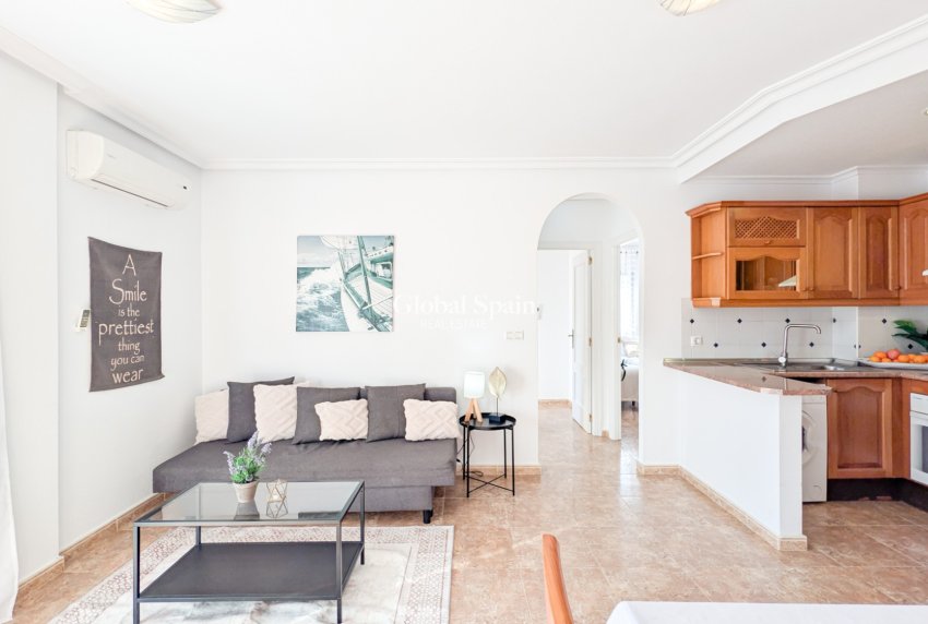 Wiederverkauf - WOHNUNG -
ORIHUELA COSTA - Costa Blanca