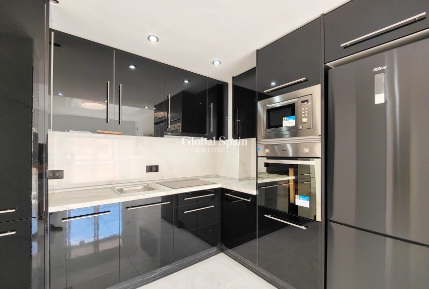 Wiederverkauf - WOHNUNG -
ORIHUELA COSTA - Costa Blanca