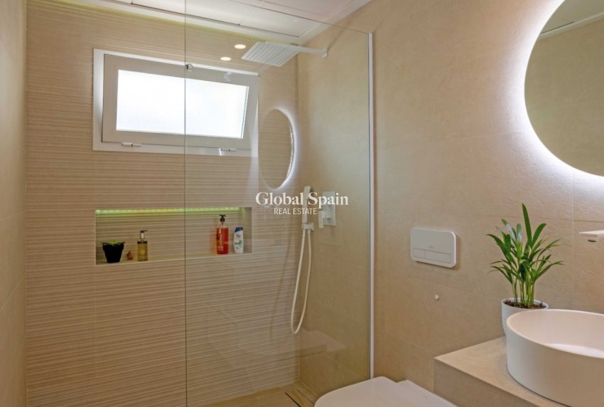 Wiederverkauf - WOHNUNG -
ORIHUELA COSTA - Costa Blanca