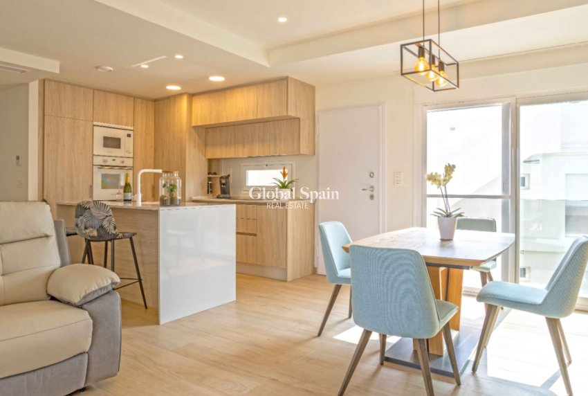 Wiederverkauf - WOHNUNG -
ORIHUELA COSTA - Costa Blanca