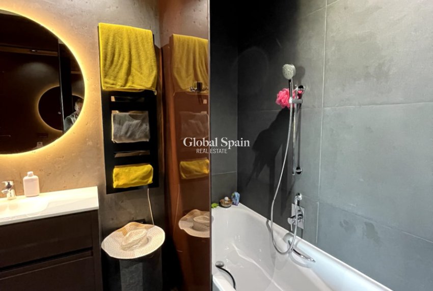 Wiederverkauf - WOHNUNG -
ORIHUELA COSTA - Costa Blanca