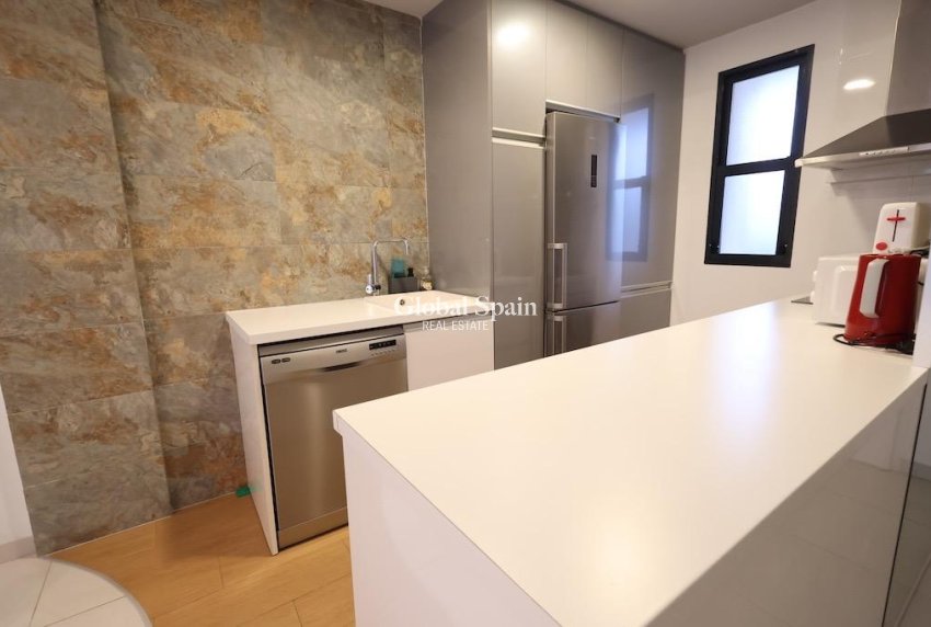 Wiederverkauf - WOHNUNG -
ORIHUELA COSTA - Costa Blanca