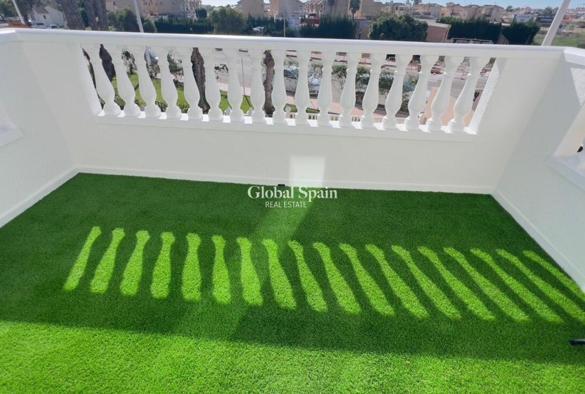 Wiederverkauf - WOHNUNG -
ORIHUELA COSTA - Costa Blanca