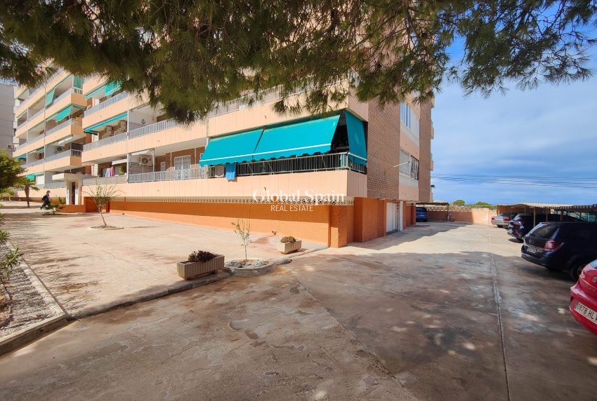 Wiederverkauf - WOHNUNG -
ORIHUELA COSTA - Costa Blanca