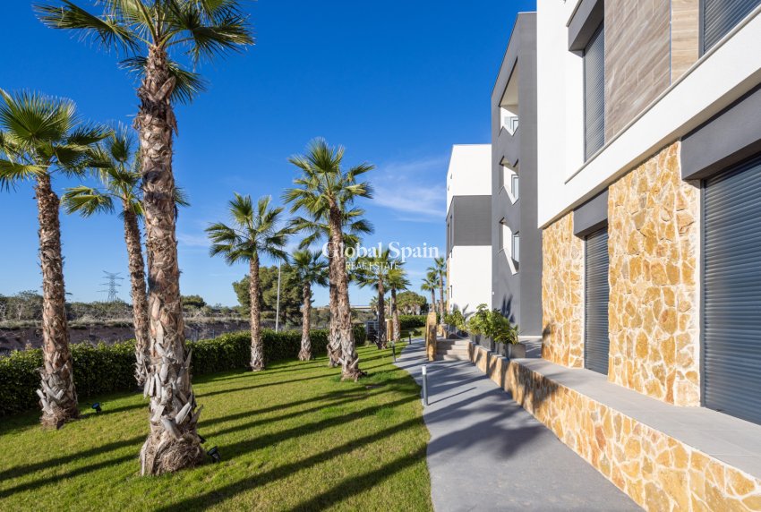 Wiederverkauf - WOHNUNG -
ORIHUELA COSTA - Costa Blanca