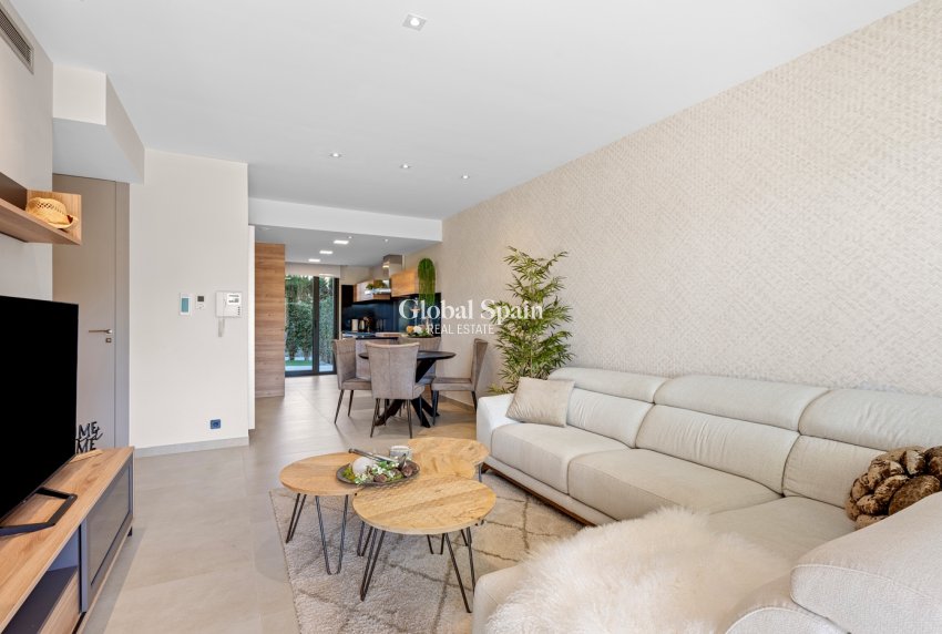 Wiederverkauf - WOHNUNG -
ORIHUELA COSTA - Costa Blanca