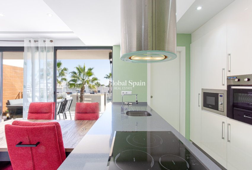 Wiederverkauf - WOHNUNG -
ORIHUELA COSTA - Costa Blanca