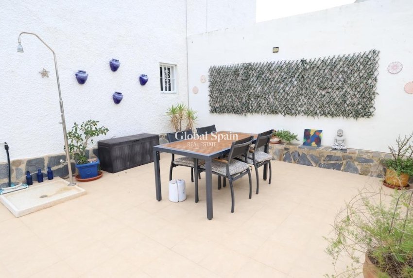 Wiederverkauf - WOHNUNG -
ORIHUELA COSTA - Costa Blanca