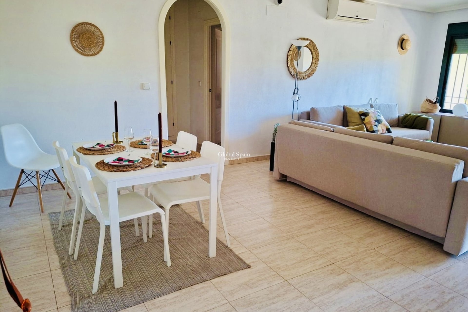 Wiederverkauf - WOHNUNG -
ORIHUELA COSTA - Costa Blanca
