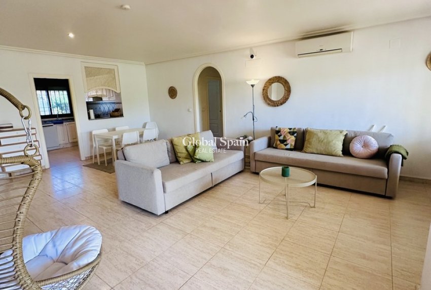 Wiederverkauf - WOHNUNG -
ORIHUELA COSTA - Costa Blanca