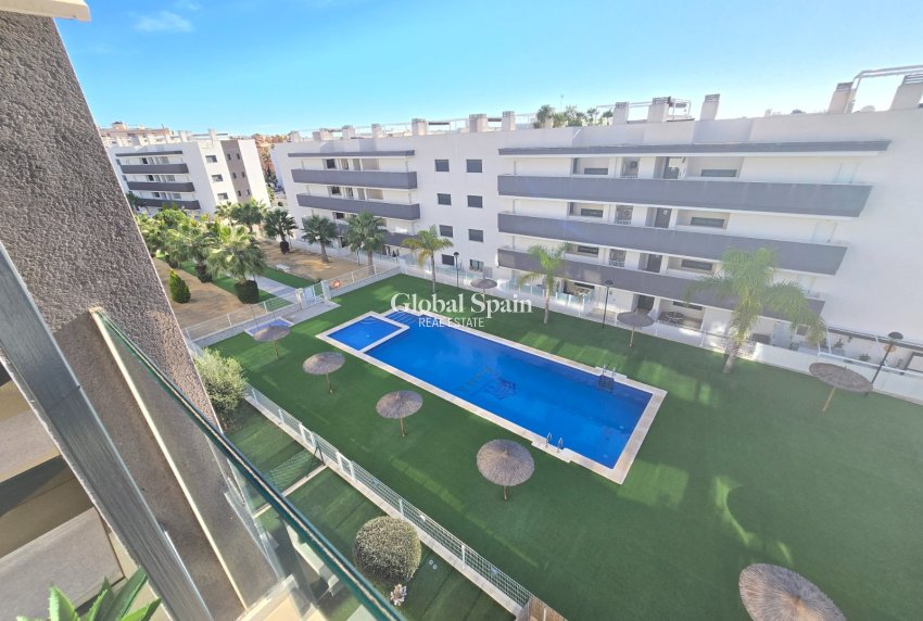 Wiederverkauf - WOHNUNG -
ORIHUELA COSTA - Costa Blanca