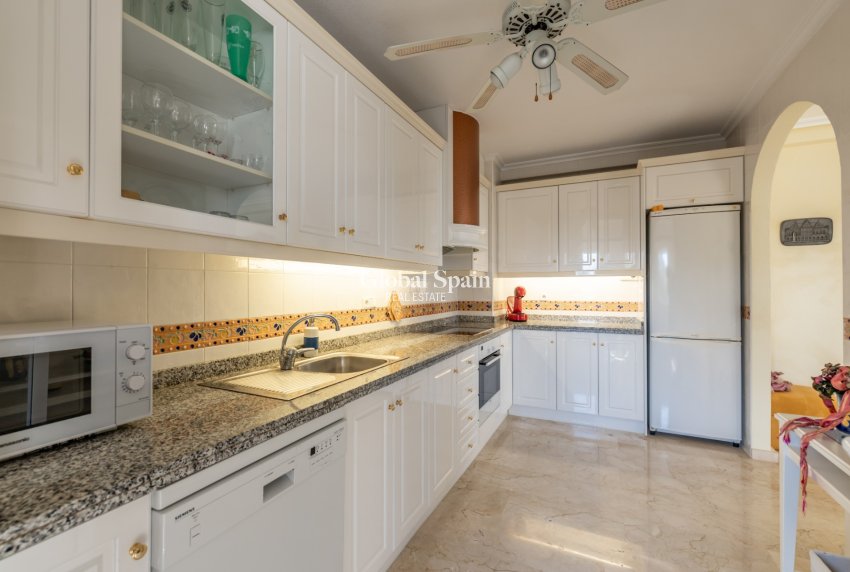 Wiederverkauf - WOHNUNG -
ORIHUELA COSTA - Costa Blanca