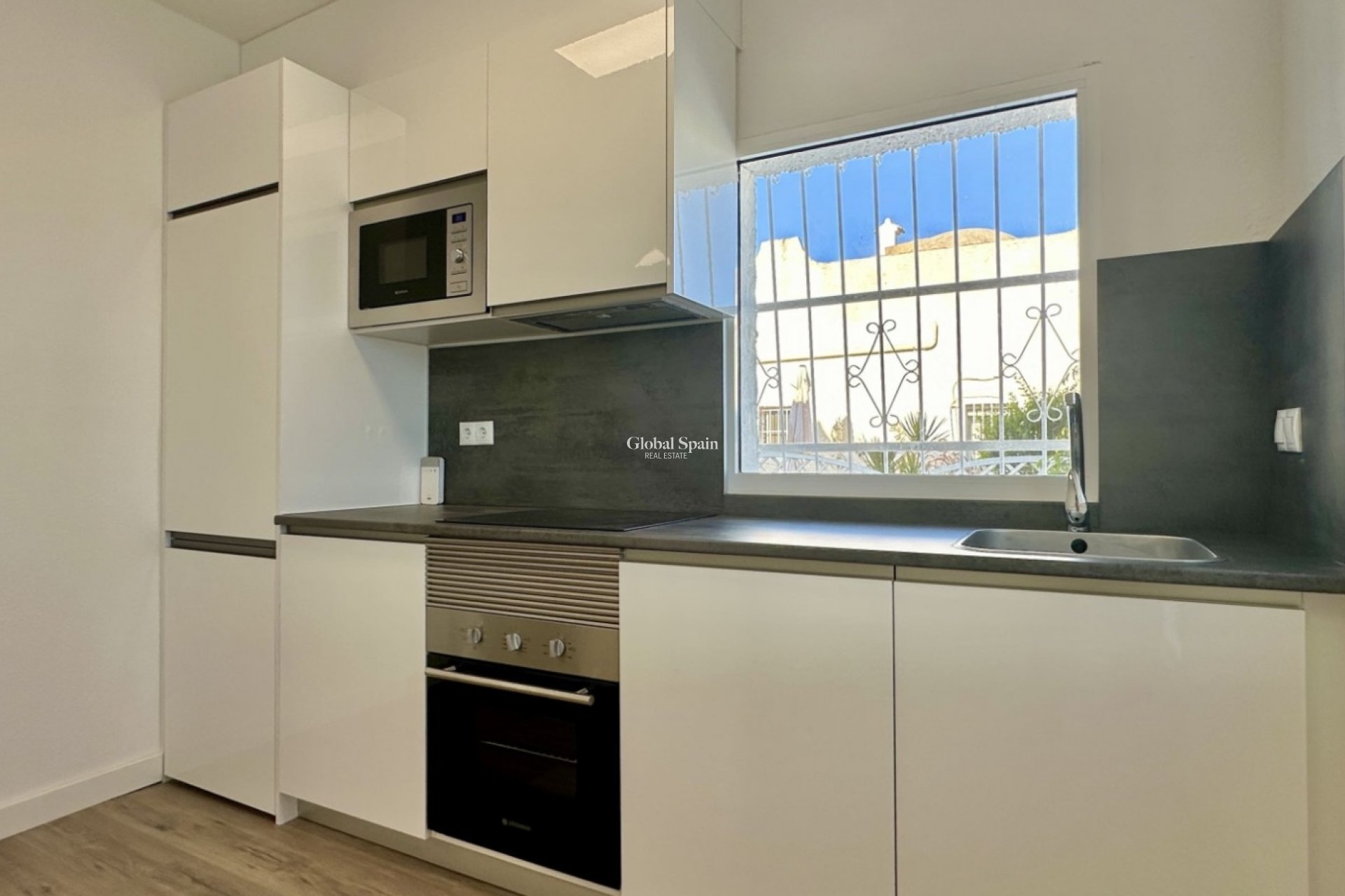 Wiederverkauf - WOHNUNG -
ORIHUELA COSTA - Costa Blanca