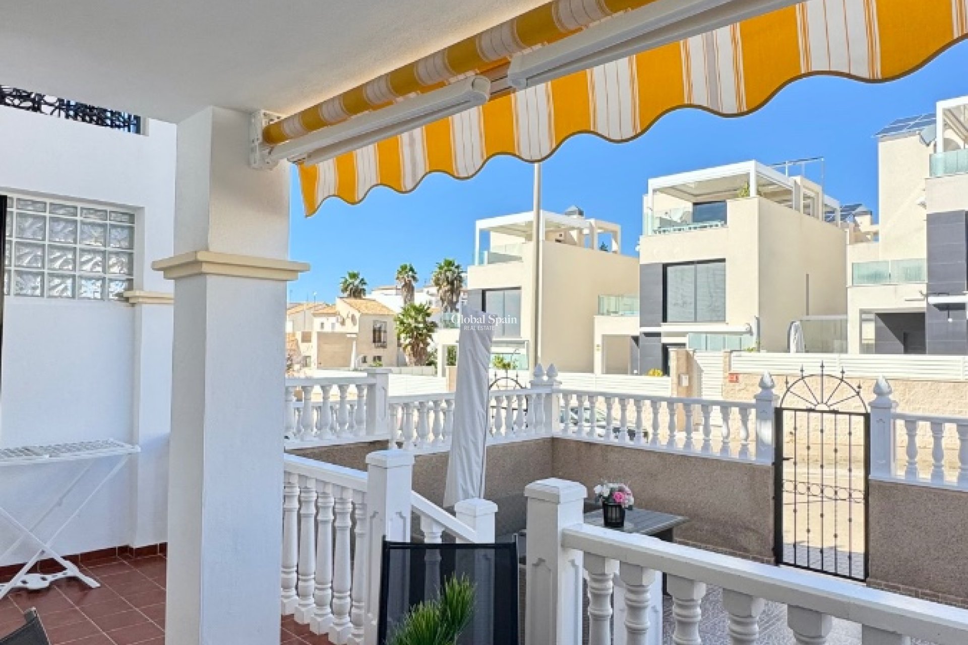 Wiederverkauf - WOHNUNG -
ORIHUELA COSTA - Costa Blanca