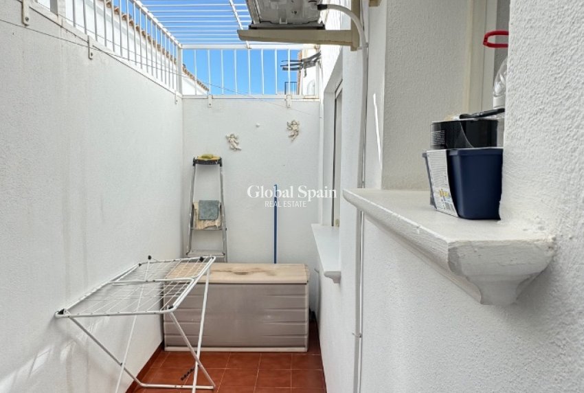 Wiederverkauf - WOHNUNG -
ORIHUELA COSTA - Costa Blanca