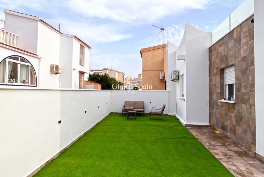 Wiederverkauf - WOHNUNG -
ORIHUELA COSTA - Costa Blanca